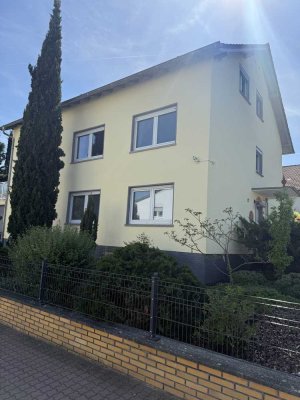 4-Zimmer-ETW m. Garage u. 45 m² Terrasse  kleine Wohneinheit m. 3 Wohnungen