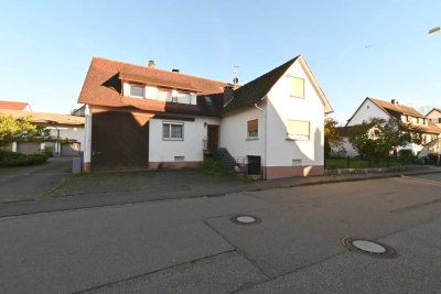 Zweifamilienhaus in Emmendingen-Kollmarsreute mit großem Garten und vielfältigen Möglichkeiten