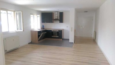 Helle 2-Zimmer-Wohnung mit Balkon und EBK in Baden-Baden/Steinbach