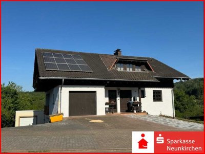 Charmantes Einfamilienhaus
mit Einliegerwohnung