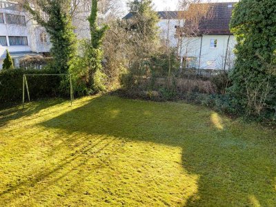 Helle 4-Zimmer-Wohnung mit Südbalkon, Garage in guter, zentraler Lage
