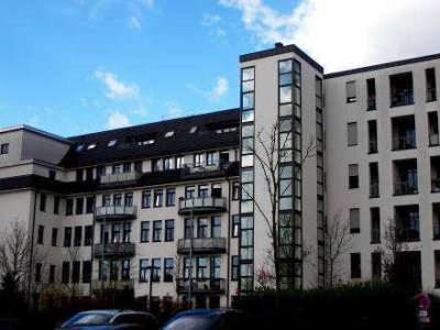 2-Zi.Wohnung mit Balkon nahe des Wickrather Schloßparks