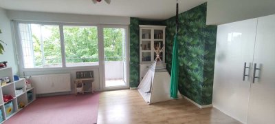 Lichtdurchflutete und ruhig gelegen Wohnung mit zwei Balkonen