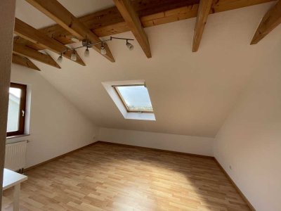 Helle 2-Zimmer-Wohnung nach Modernisierung am Ortsrand