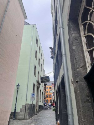 Altstadt und Rheinnähe -2 Zi-Whg - auch ideal für Kapitalanleger