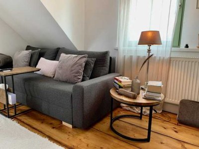 Charmante, möblierte und voll ausgestattete DG-Wohnung direkt am Fluss Regen