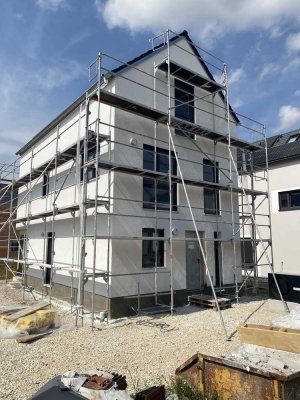 Einfamilienhaus mit EBK in Köfering