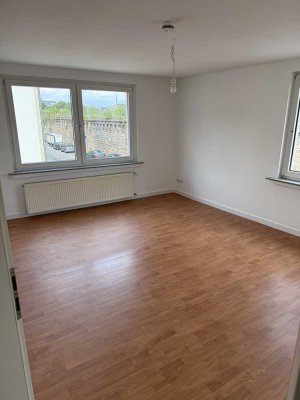 Ansprechende und vollständig renovierte 1-Raum-Wohnung in Hagen