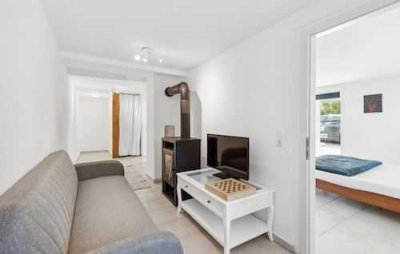 ** Hochwertig saniertes 8-Zimmer-Bauernhaus in begehrter Lage / Münsing **