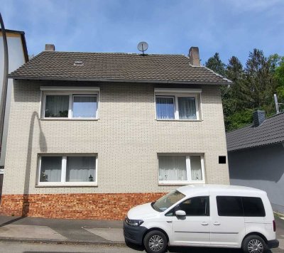PROVISIONSFREI! Freistehendes Ein- bis Zweifamilienhaus in Bonn-Friesdorf