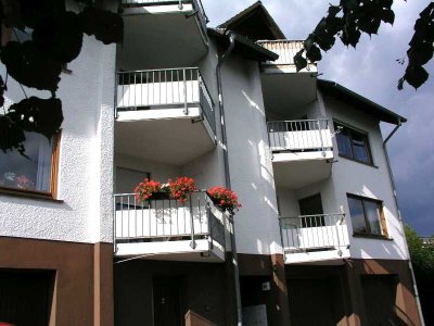 3 ZKB Wohnung, Dillenburger Str. 89, 57074 Siegen, EG li mit Balkon ab 01.01.2026