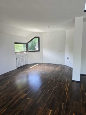 Attraktive 3,5-Zimmer-Maisonette-Wohnung mit Balkon in Essen