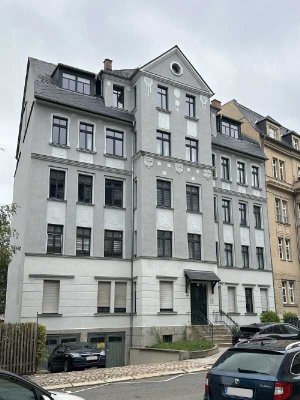 Tolle 3- Raum- DG- Wohnung mit Balkon - hochwertige Kapitalanlage