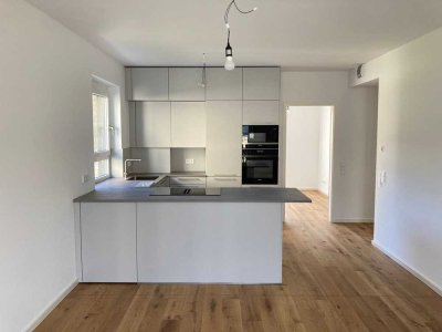 BOTHFELD | Neuwertige 3-Zimmer-Wohnung mit Balkon und EBK