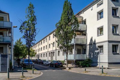 SEMMELHAACK: Erstbezug! Sanierte 4-Zimmer Wohnung mit Balkon!