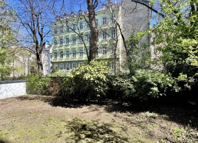 Gartentraum mitten in der Stadt - 1 Zimmer Wohnung mit privatem Keller in Bestlage des 7. Bezirks
