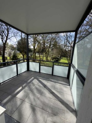 Luxuriöse 2-Zimmer Wohnung mit Balkon in Mülheim Broich