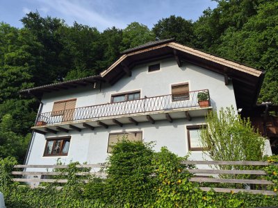 Schöne Aussicht! GROSSES WOHNHAUS (renov.-bedürf.) in BERGHEIM bei Salzburg