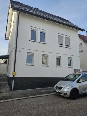 Kernsanierte 2-Zimmer Wohnung im EG in Stuttgart-Kaltental