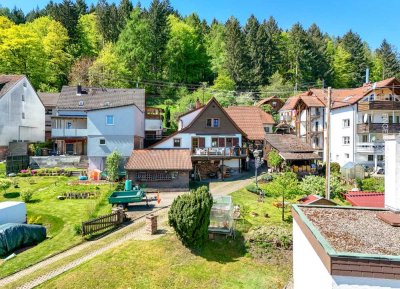 Einfamilienhaus mit großem Hof und alpenländischen Flair