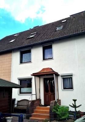 Erstbezug nach Sanierung - Familienfreundliches Reihenmittelhaus in ruhiger Lage