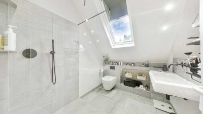 Exclusive 4-Room Apartment in Wiesbaden-Sonnenberg with Balcony and Panoramic Views