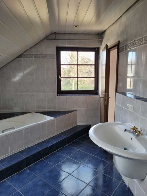 Gepflegte 2-Zimmer Nichtraucherwohnung mit Terrasse und Garten  in ruhiger Lage