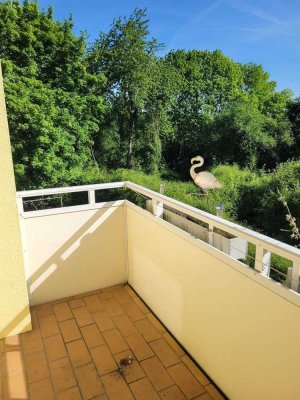 Helle 3 Zimmer Mietwohnung mit Balkon