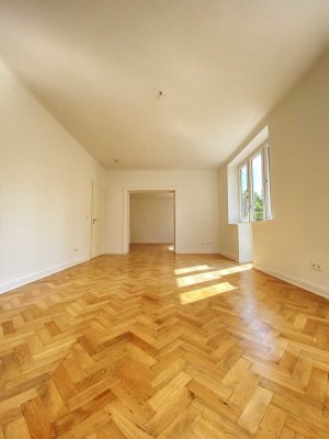 5 Zimmerwohnung mit großem Balkon und Einbauküche zu vermieten
