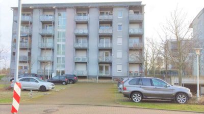 Attraktive 3-Raum-Maisonette-Wohnung mit EB-Küche, Balkon und Aufzug ab sofort