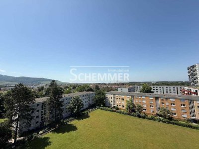 Freiburg-Weingarten ++ Ganz oben wohnen mit Ausblick (7. OG) inkl. TG-Box und EBK