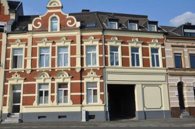 Ansprechende 2-Zimmer-Maisonette-Wohnung mit Stellplatz und Kellerraum