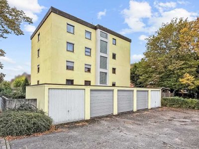 Sanierungsobjekt mit Potential - 3-Zimmer-Wohnung mit Balkon und Garage in Forchheim