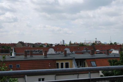 1 Raum- Dachgeschoß mit Laminat in Leipzig-Mockau
