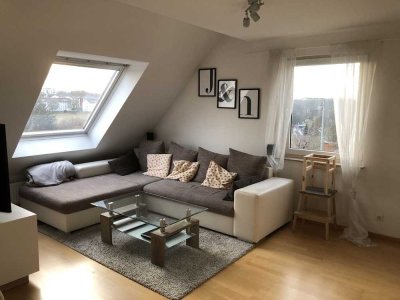 Rundum sorglos: gepflegte Maisonette-Wohnung mit Stellplatz, Balkon, Loggia, Küche...