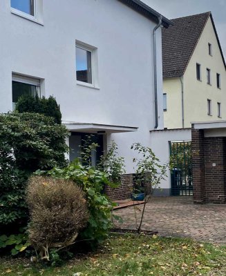 Komfortable 2-Zi.-DG-Whg. Erstbezug nach Sanierung!