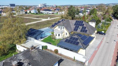 MARCHTRENK - Außergewöhnliche sanierte Villa mit 370 m2 - 50 KW Speicher Photovoltaik + Wärmepumpe sehr niedrige BK !