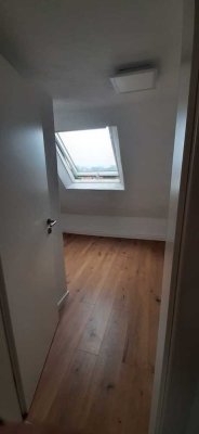 Vollständig renovierte 2,5-Zimmer-Wohnung mit EBK in querstraße, Heilbronn