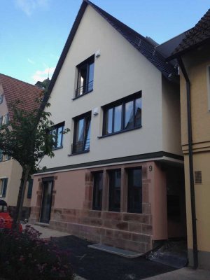 Neuwertige 2-Zimmer-Erdgeschosswohnung mit Terasse und EBK in Freudenstadt