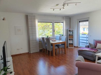 Helle 2-Zimmer-Wohnung mit Balkon und zusätzlichem Hobbyraum (14 m²) in ruhiger Lage von Bückeburg