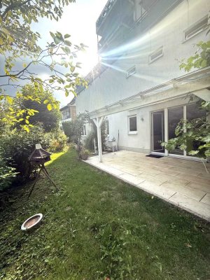 Stilvoll leben, grün genießen – großzügige 4-Zimmer-Wohnung mit Garten