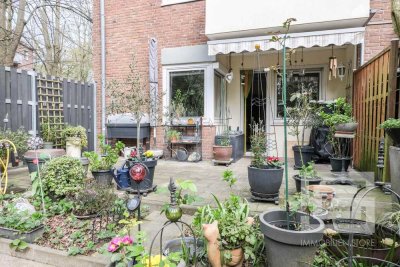 Lichtstarke 2 Zimmer-Wohnung mit Garten und Balkon!