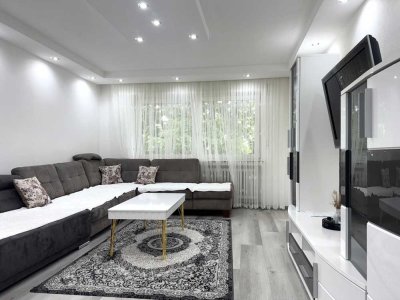 Gepflegte 4-Zimmer-Wohnung mit Balkon, lukrative Anlagemöglichkeit