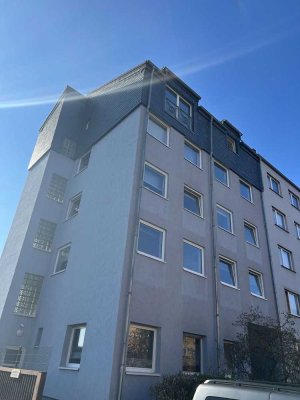 Köln-Bickendorf / sanierte 2-Z-Wohnung mit Balkon