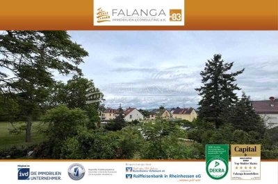 Falanga Immobilien - Freundliche 3-Zi. Wohnung mit Balkon in ruhiger & zentraler Mombacher Grünlage!