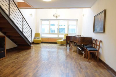 Prominente Lage: HOFGARTEN AM GENDARMENMARKT, barrierefrei (nach Treppenlift-Einbau)