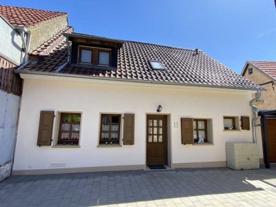 „Seltene Gelegenheit: liebevoll saniertes Bauernhaus plus zweites Haus mit Ausbaupotenzial“