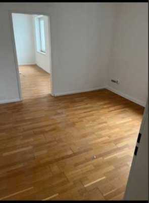 Helle 4-Zimmer Wohnung im 2. OG in Eschweiler