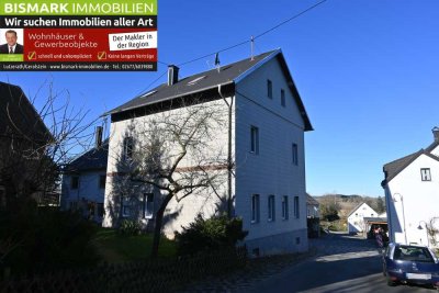 Alte Schule mit Wohnung im EG und Rohbau im OG