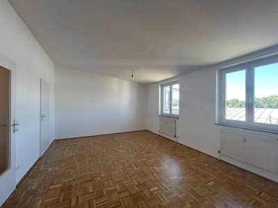 PREISWERT UND GEMÜTLICH - 1 ZIMMER WOHNUNG NAHE DER DONAU ZUM WOHLFÜHLEN!